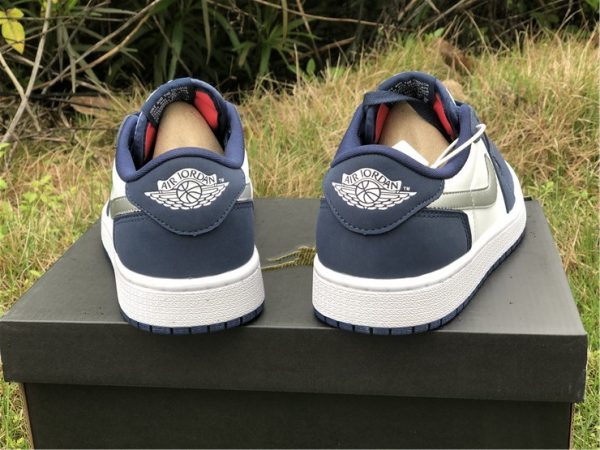 Eric Koston Jordan 1 Low SB Midnight Navy heel