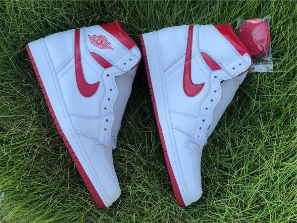 2017 Air Jordan 1 Retro High OG Metallic Red 555088-103 Panel