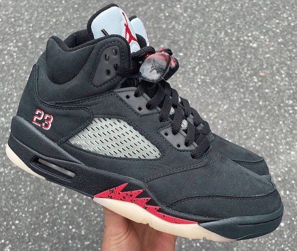 Release December 2022 Air Jordan 5 Gore-Tex Off-Noir